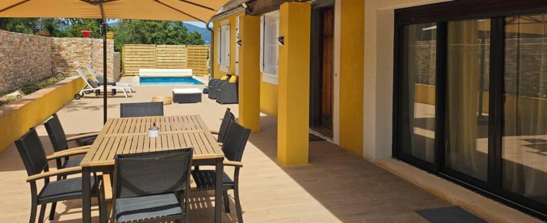 Magnifique Villa Avec Piscine, Sauna Et Hammam La Crau Esterno foto